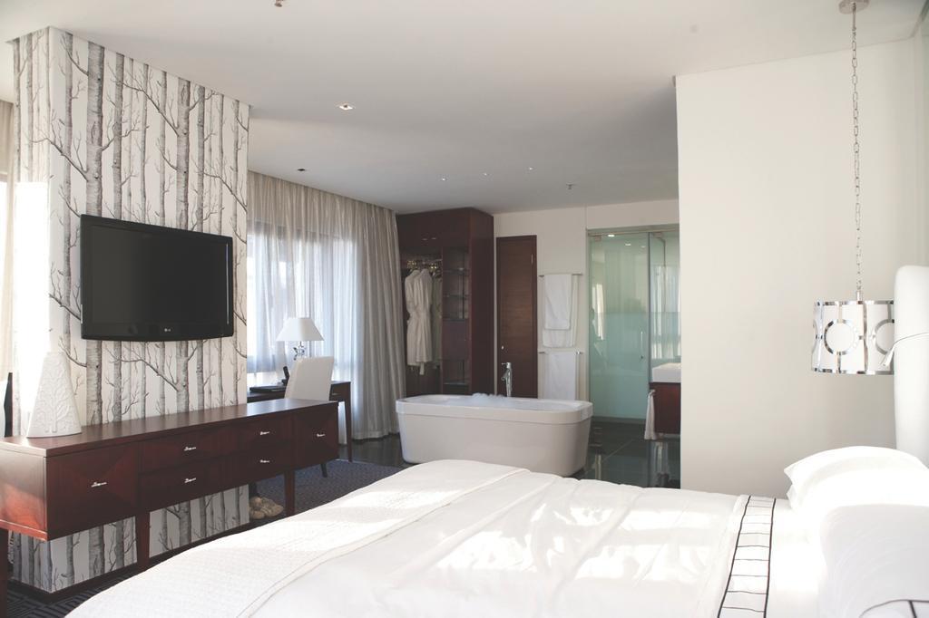 Davinci Hotel On Nelson Mandela Square Johannesburgo Exterior foto